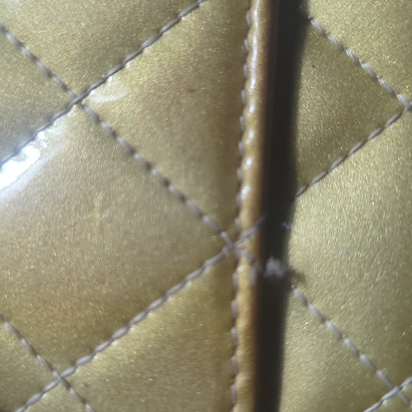 Chanel Gold patent leather long wallet - Picture 6 of 13